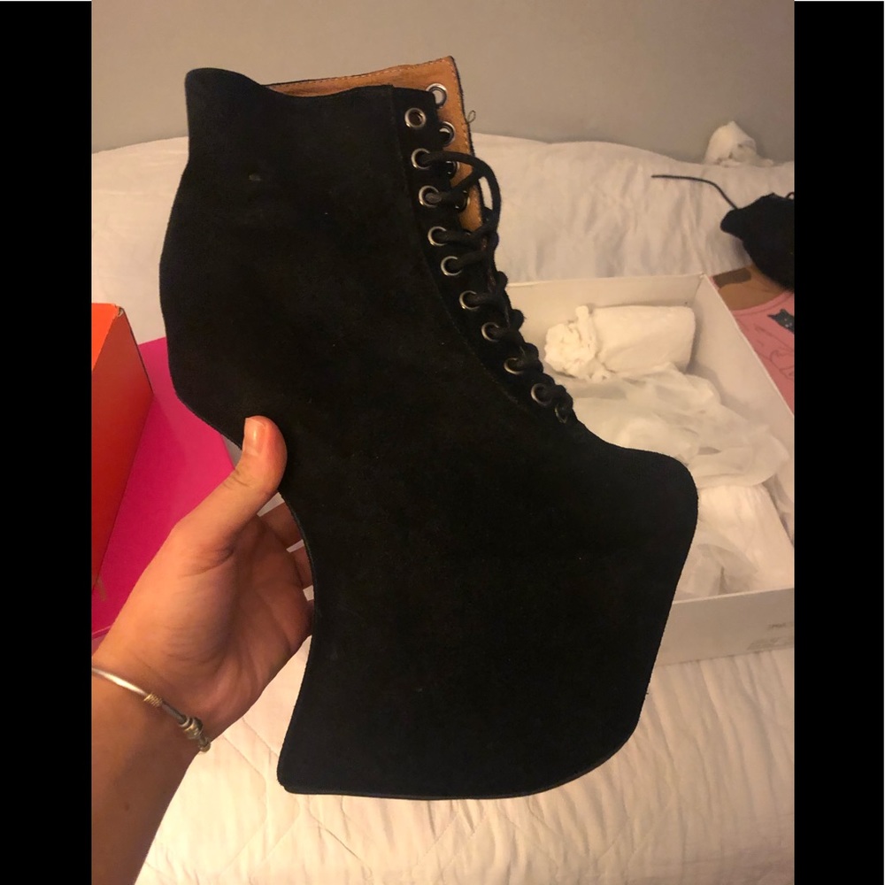 Jeffrey Cammpbell Night Lita no heel Booties sz6